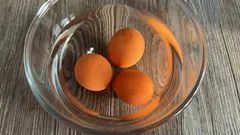 Non mettere mai le uova in acqua fredda dopo averle bollite.